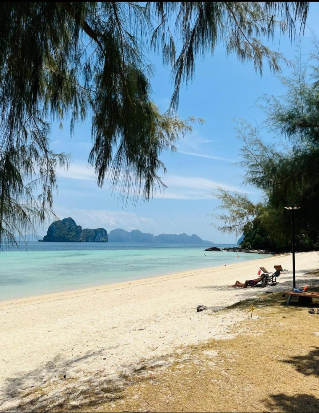 Koh Ngai Seafood 호텔 객실 사진